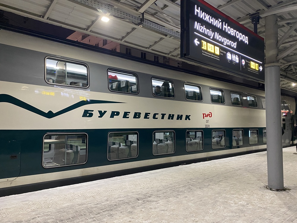 «Буревестник» перевёз 100 тыс. пассажиров за первый месяц курсирования