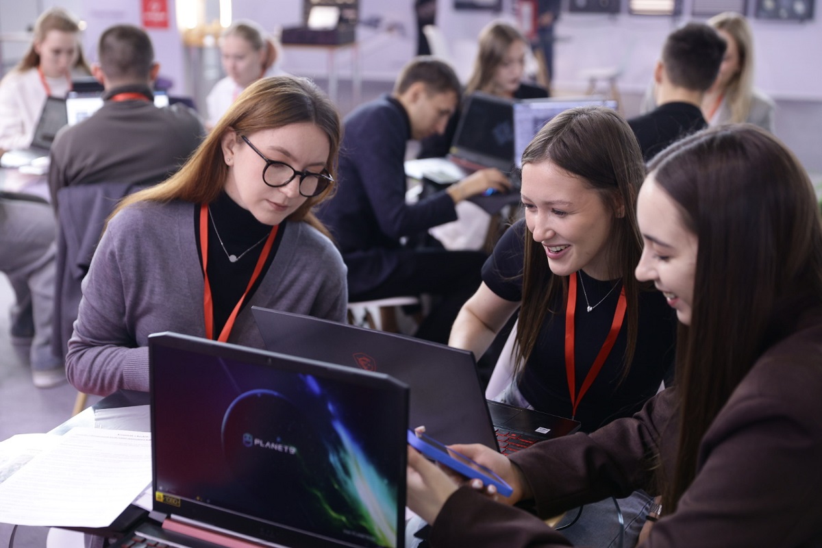 «Синара-Девелопмент» собрала архитекторов будущего на форуме 100+