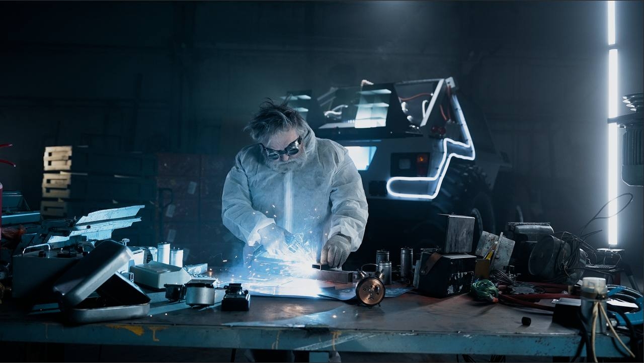 В Вологодской области построили новогодний вездеход