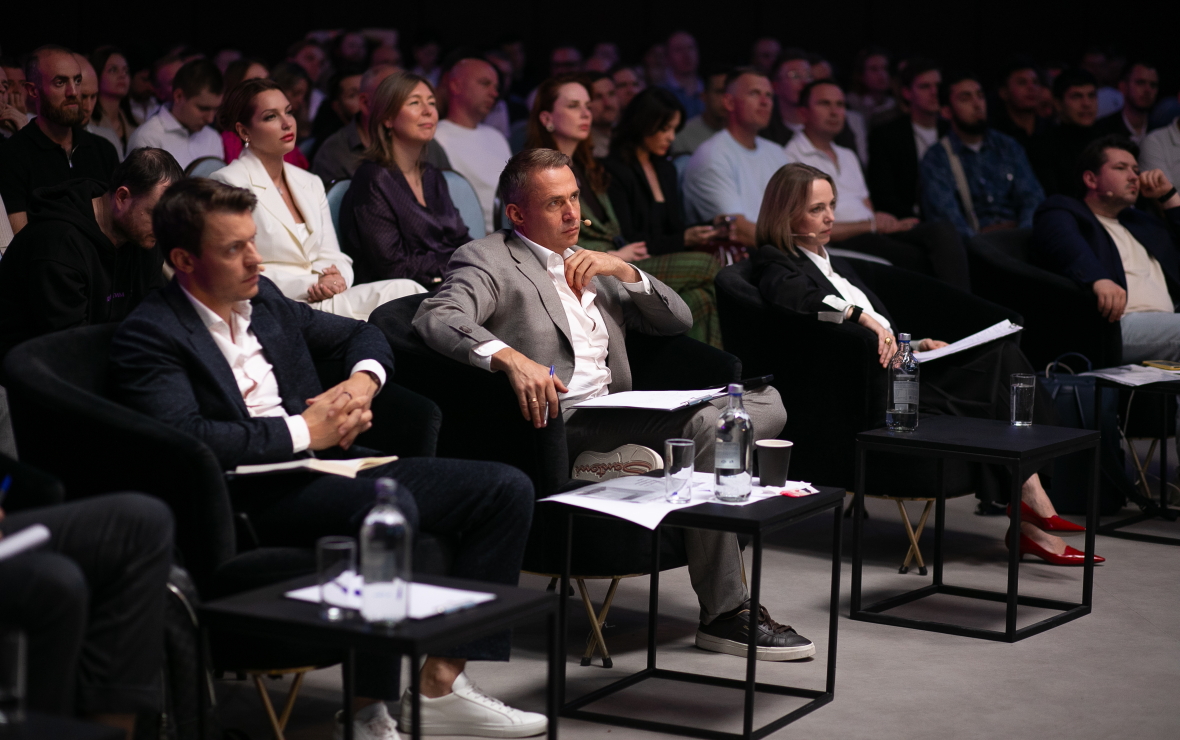 «Охота за единорогами» — Business StandUp тур от Оскара Хартманна