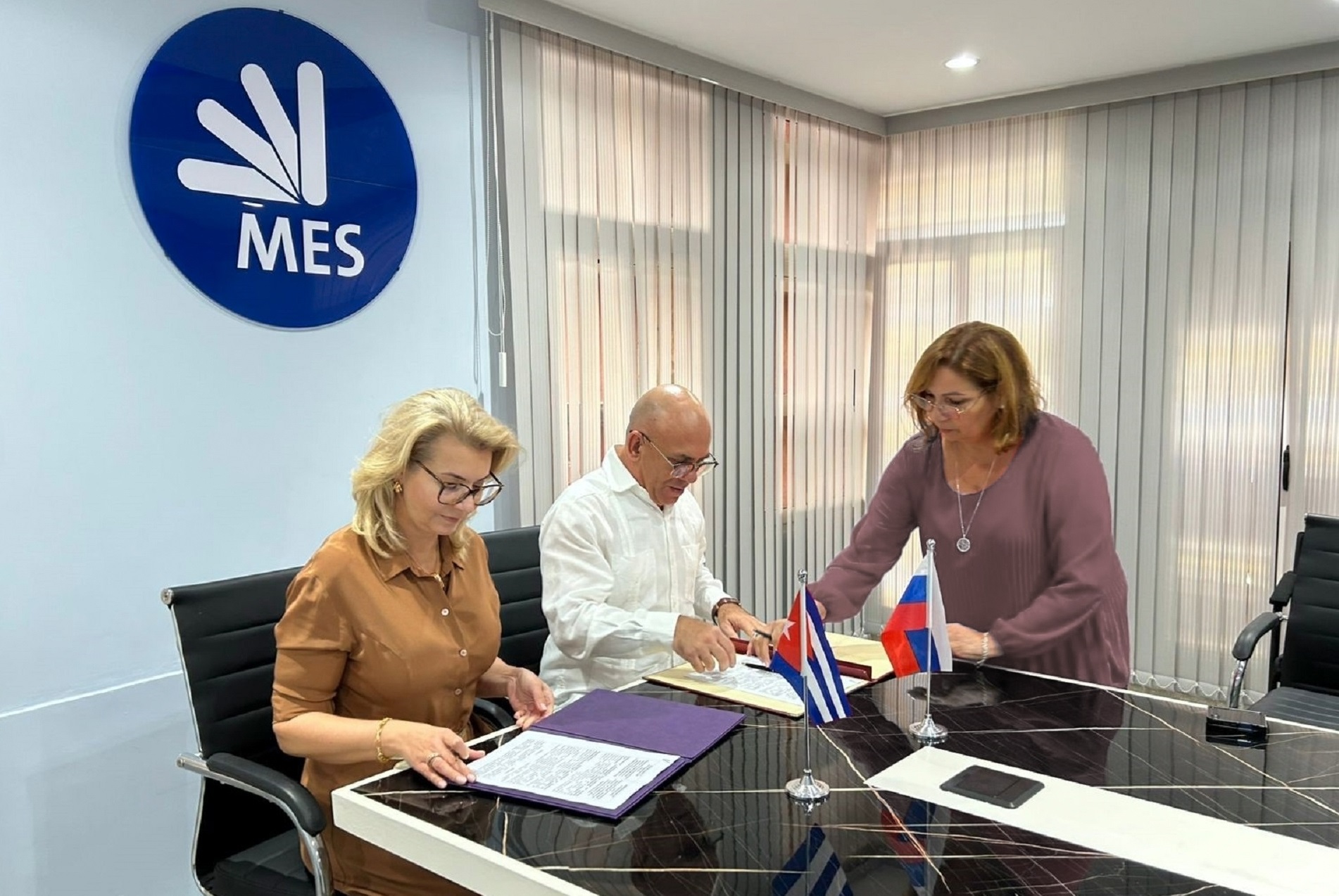 НОВИКОМ будет предоставлять банковские услуги гражданам Кубы