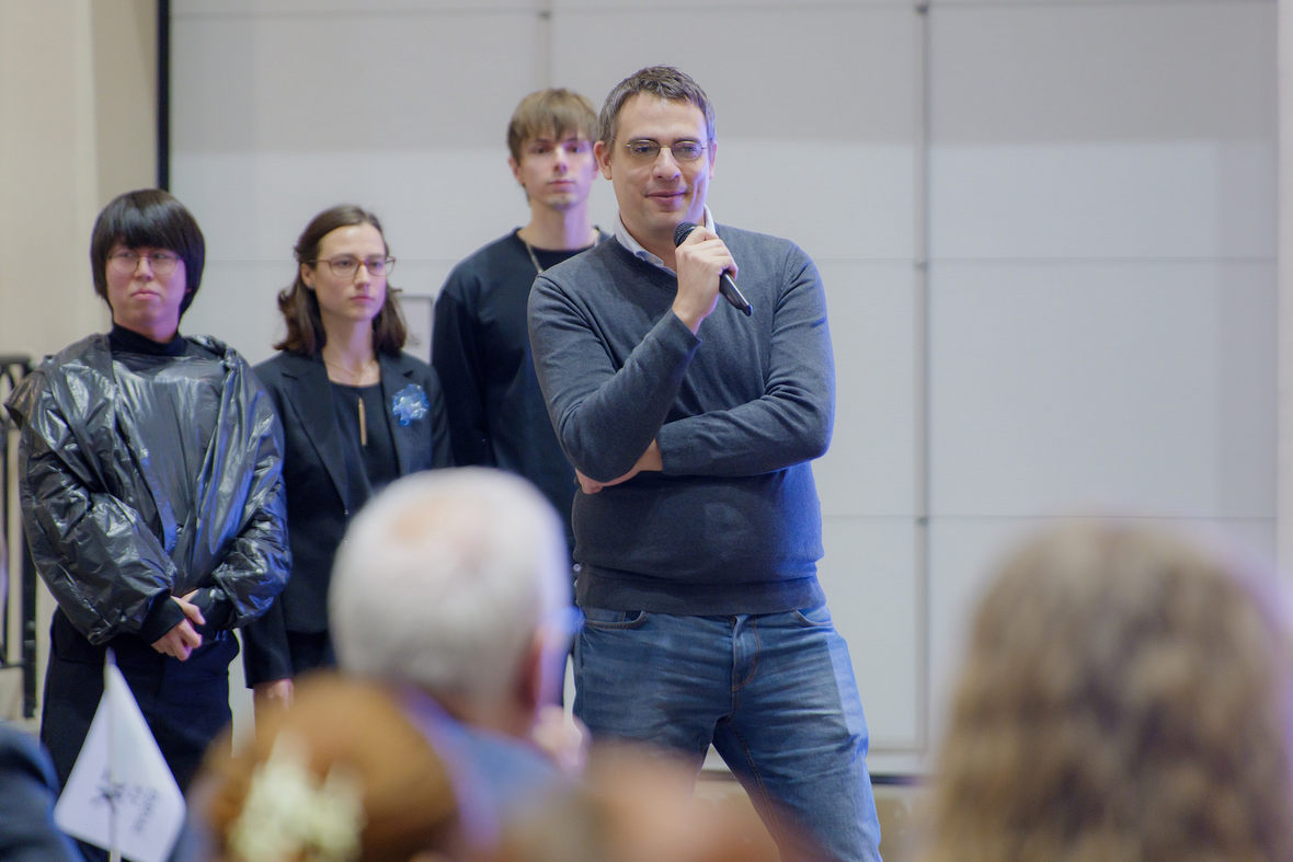 Лев Шилов, куратор команды