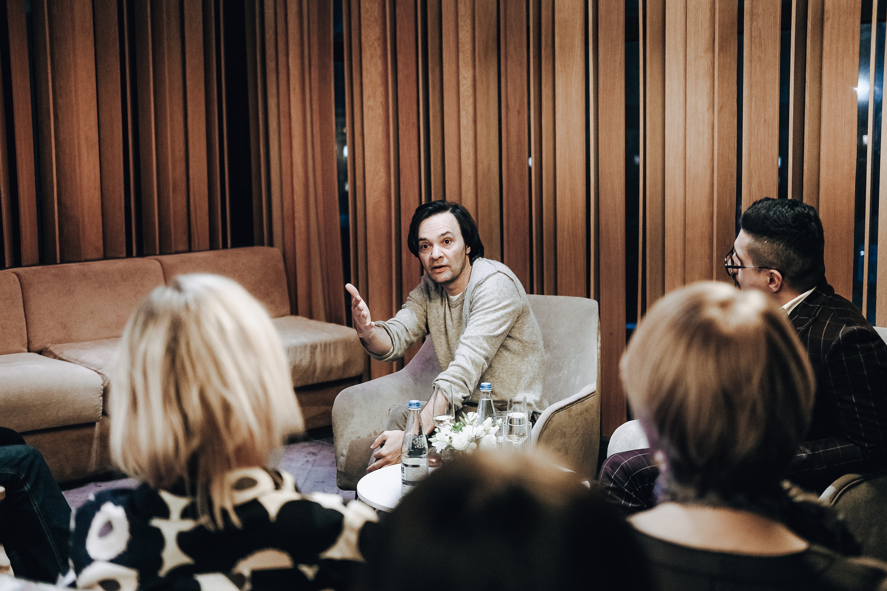 IQOS. Специальным гостем public talk в Казани стал писатель и журналист Александр Маленков