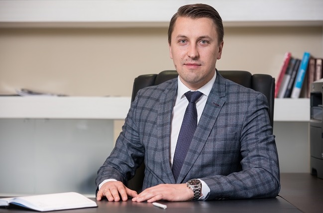Ермолин В.Я. вице-президент, член правления ПАО «Банк «Санкт-Петербург»