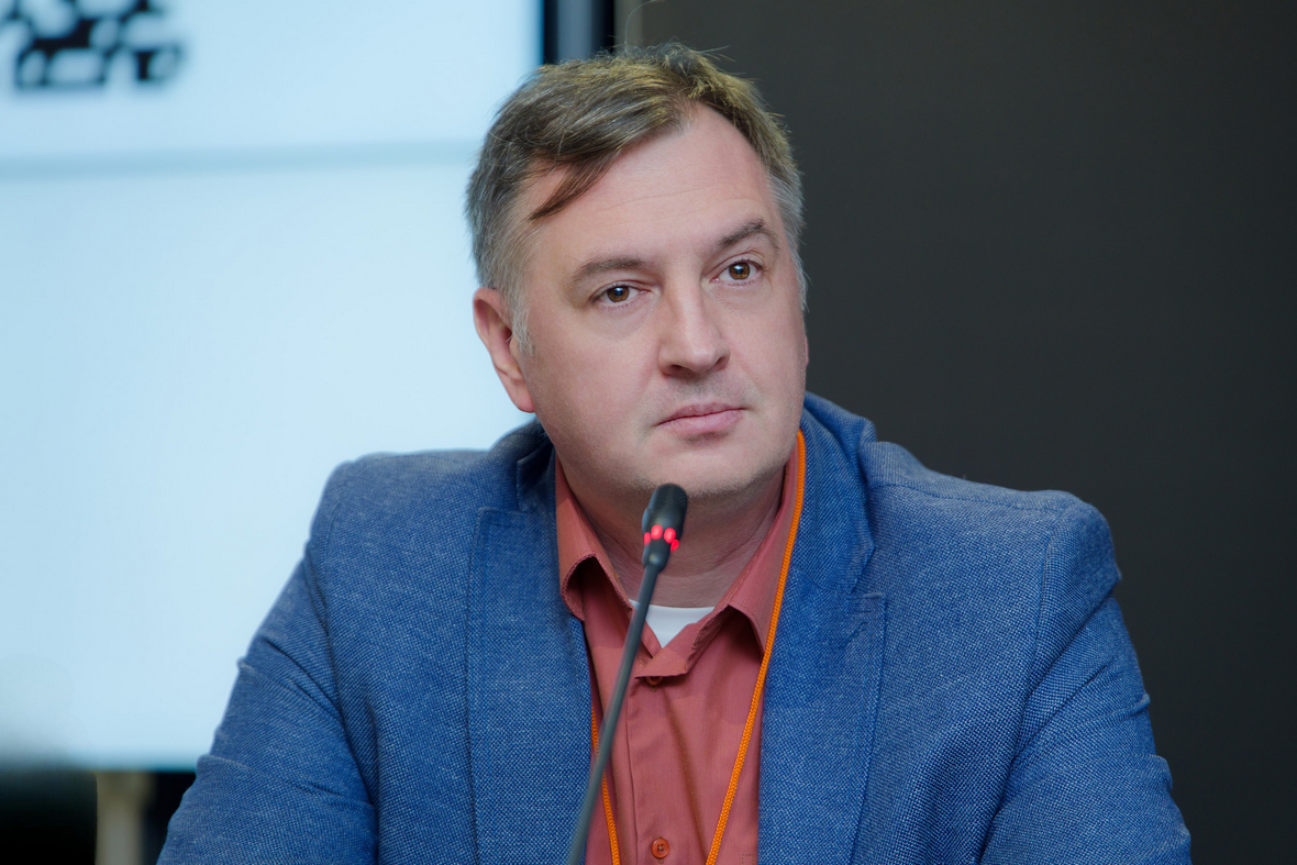 Денис Еременков, Fava