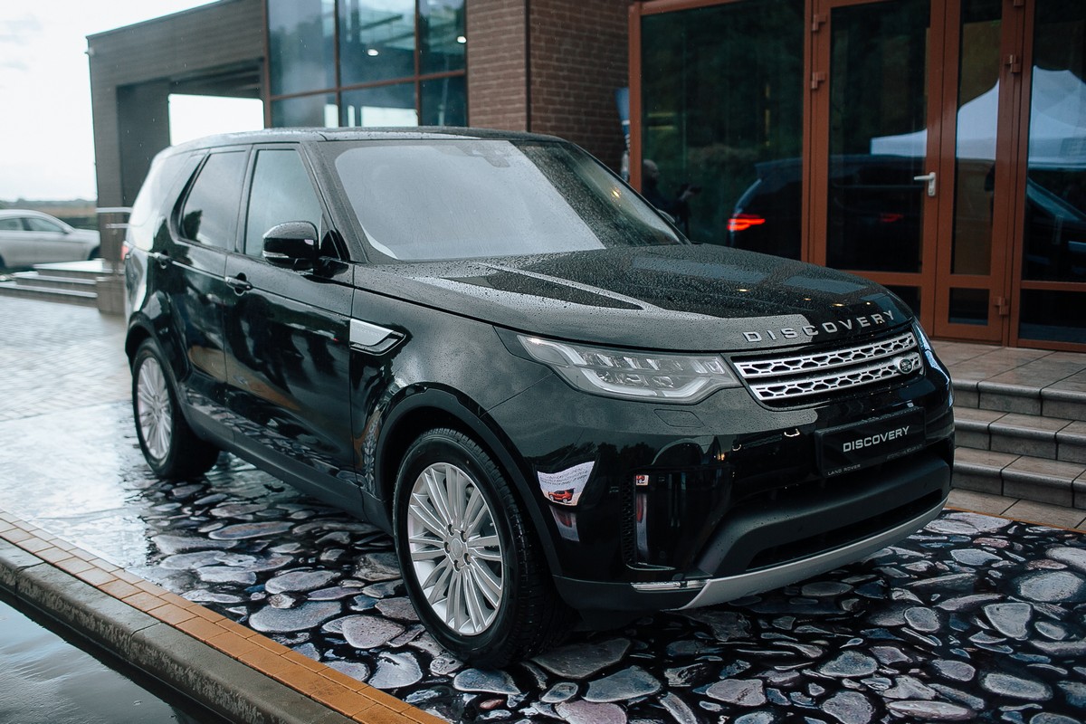 Презентация нового Land Rover Discovery в столице Черноземья