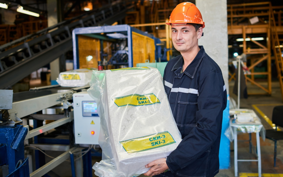 Синтетический каучук СНХЗ — среди 100 лучших товаров России