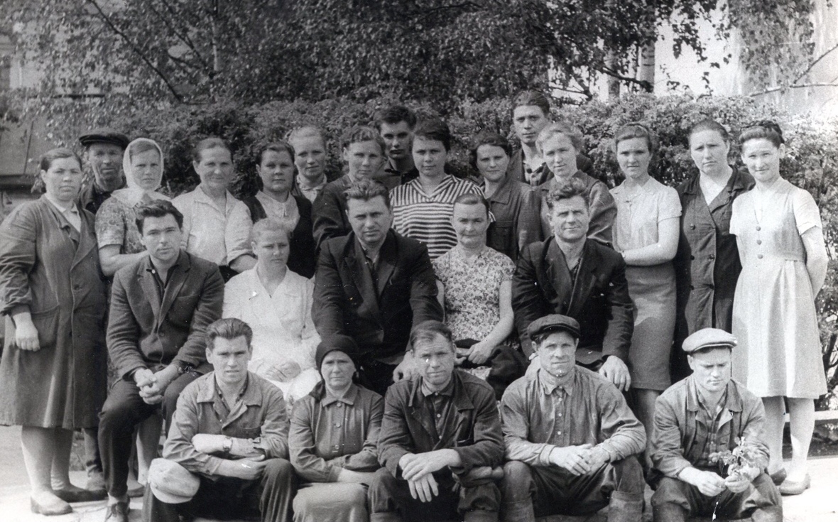Коллектив завода в 1972 году