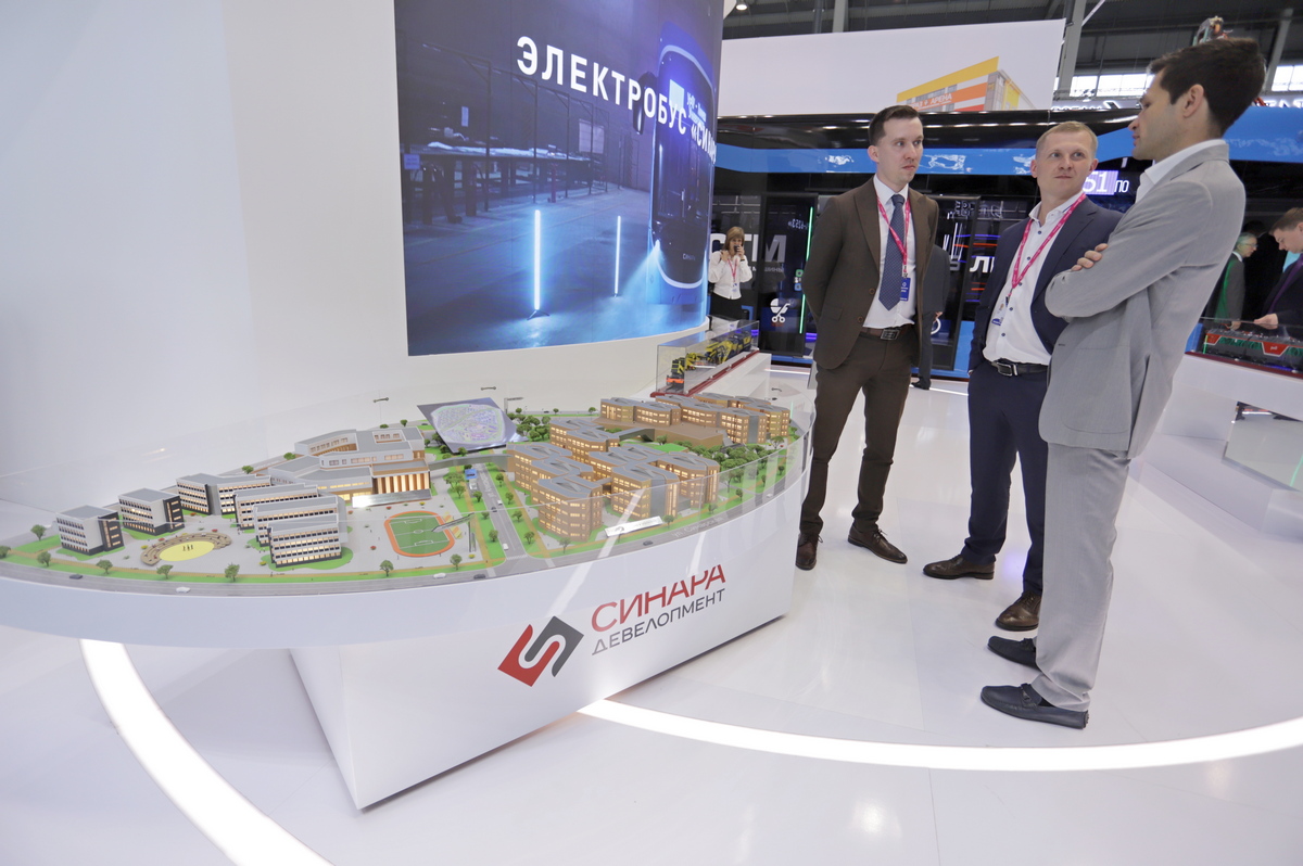 На выставке ИННОПРОМ-2022 рассказали о развитии района Новокольцовский