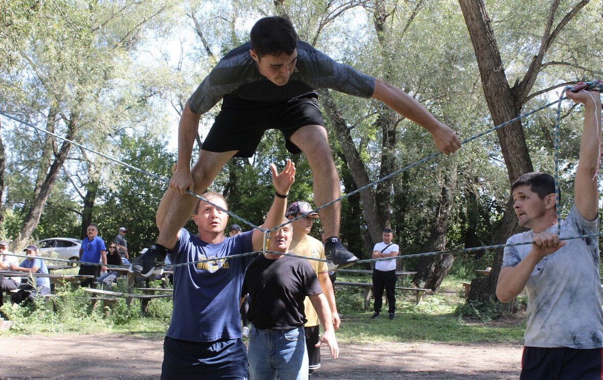 «Башмедь» в третий раз провела забег с препятствиями «Степной батыр»