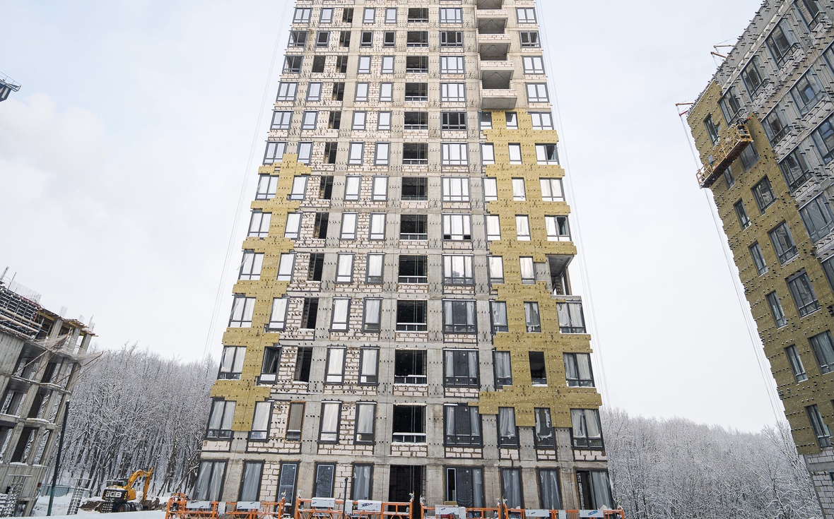 «Садовое кольцо» завершило установку окон в первой очереди ЖК Urman City