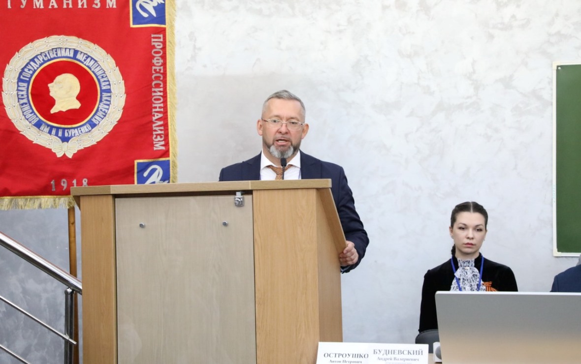 Андрей Будневский (Фото: пресс-служба ВГМУ им. Н.Н, Бурденко)