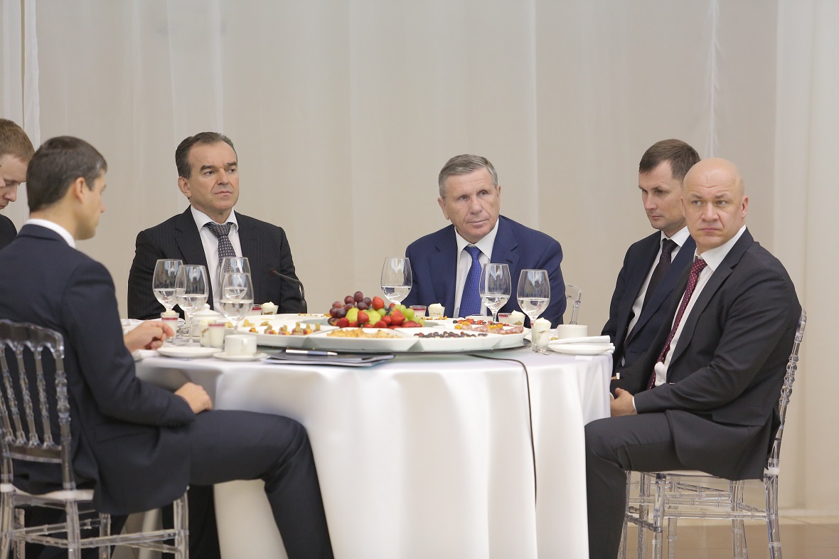 Крупный бизнес Кубани встретился с губернатором на деловом завтраке