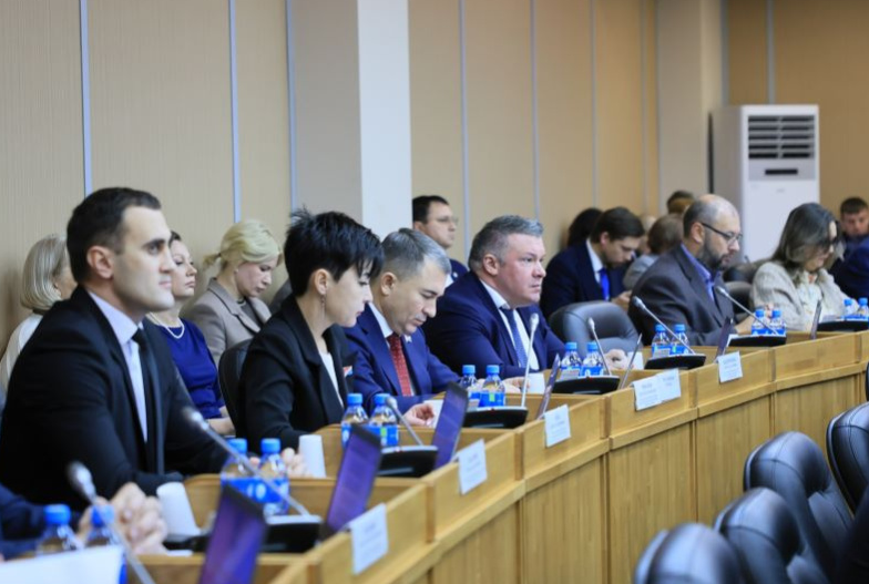 Фото: пресс-служба Законодательного собрания Приморского края