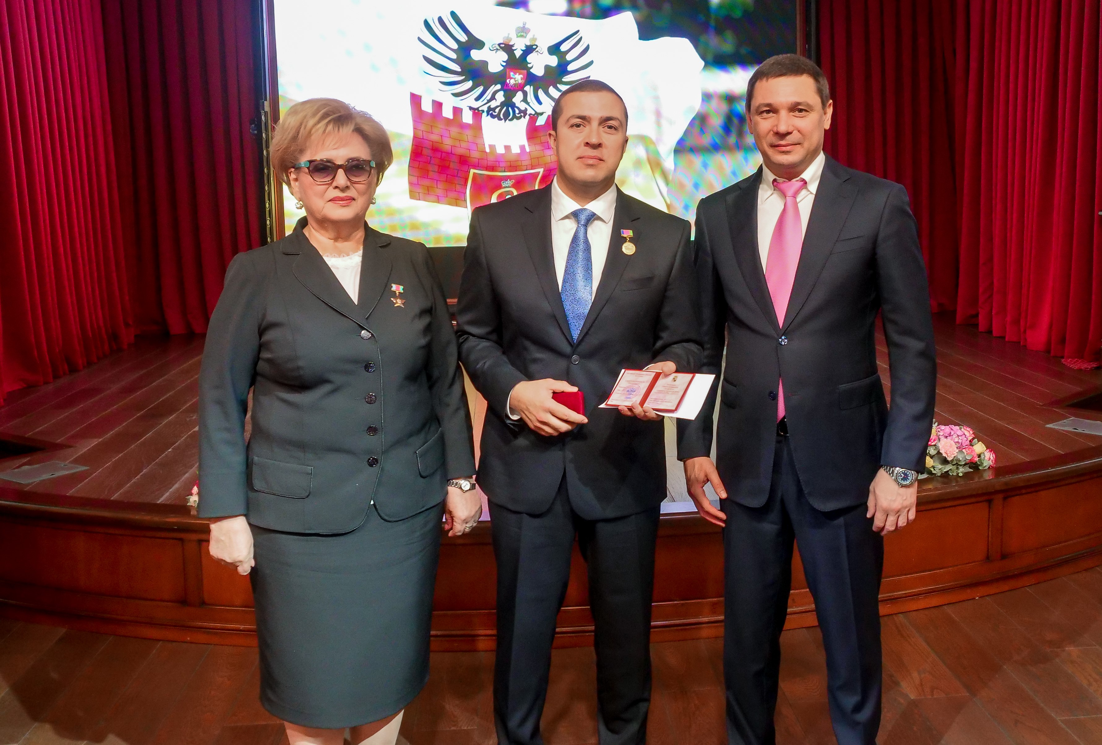 Председатель совета директоров «ЮгСтройИмпериал» получил награду от мэра