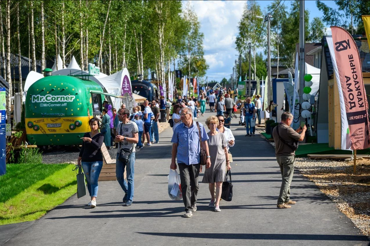 До выставки загородной жизни Open Village Siberia — меньше месяца
