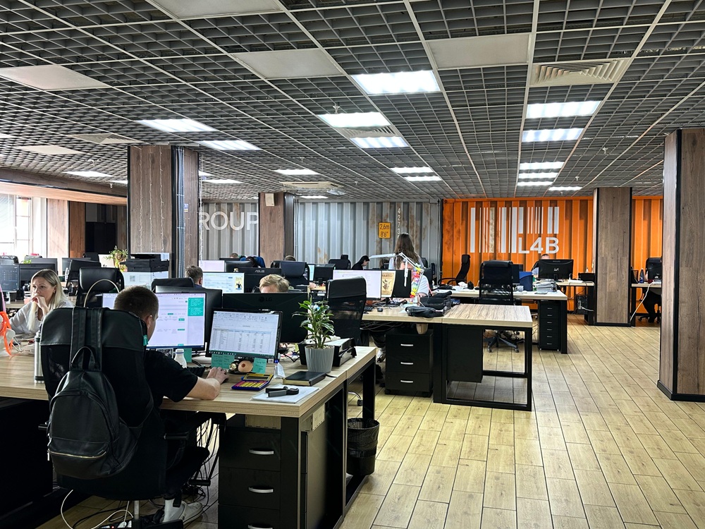 С гарантией и в срок: как организовать перевозку грузов для бизнеса