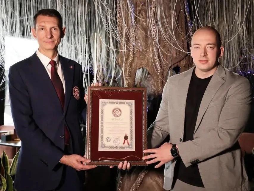 В лаунж-баре Казани появился метеорит старше Земли 