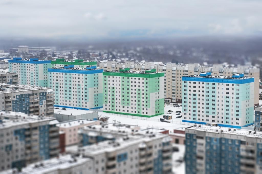 Строительство дорог в жилмассивах по закону должен обеспечивать муниципалитет, но средств на быстрое решение проблемы в ближайшем будущем в бюджете Новосибирска нет. Фото: vk.com/plushihinskiy