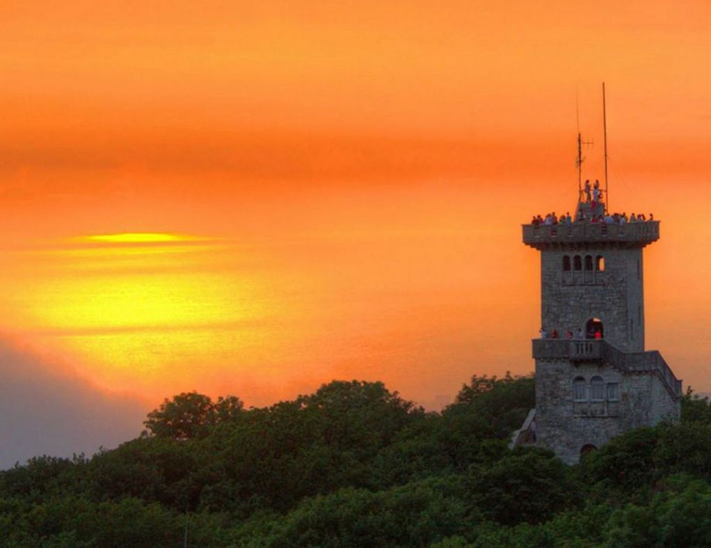 Курорт Красная Поляна представил инвестпроект канатки к башне Ахун