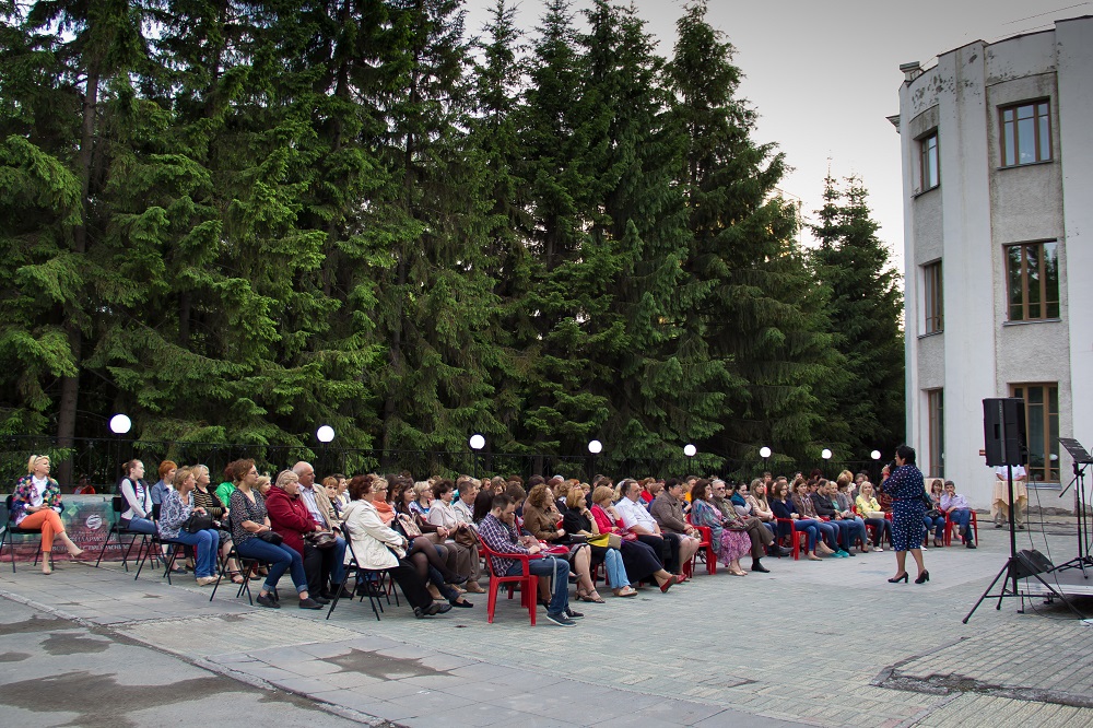 В «Тихом дворике» Новосибирской филармонии зазвучит музыка 