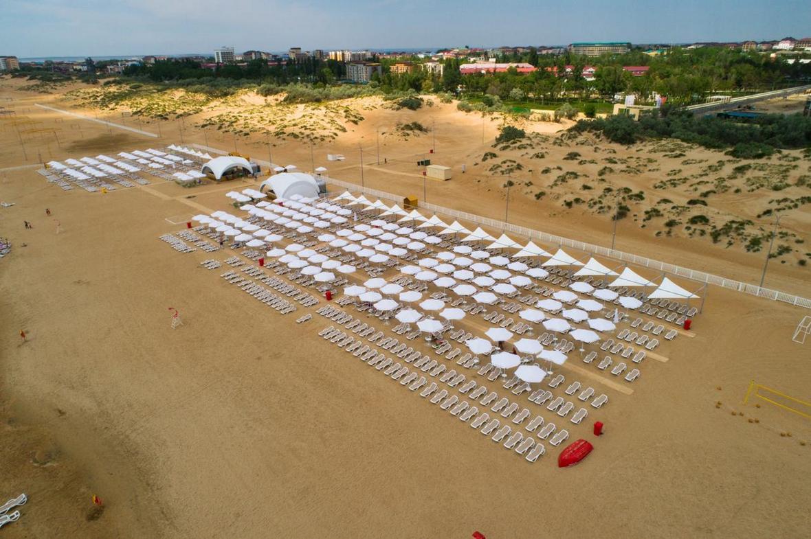 На пляже курорта Miracleon пройдет концерт группы «БАНД'Эрос»