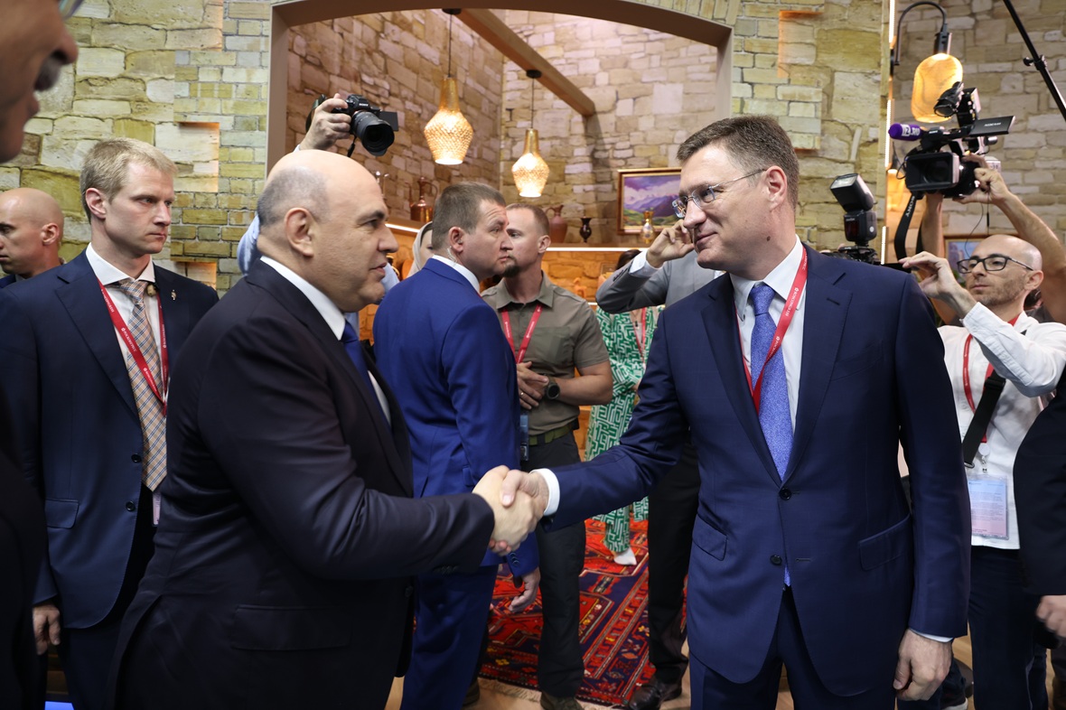 Фото: пресс-служба вице-премьера РФ. Рабочие встречи А.Новака