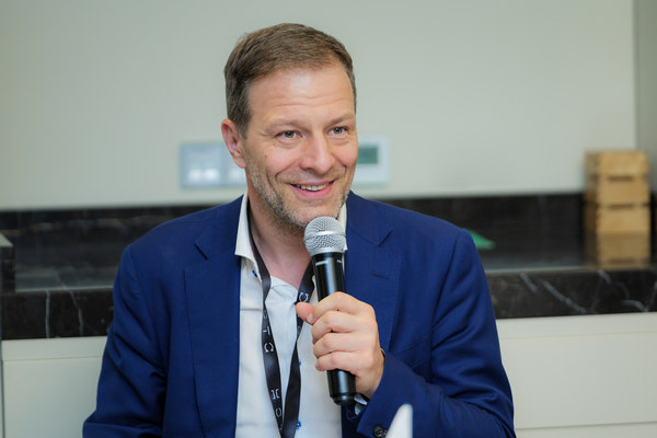 Виталий Новиков, «Центр развития проектов А+1»