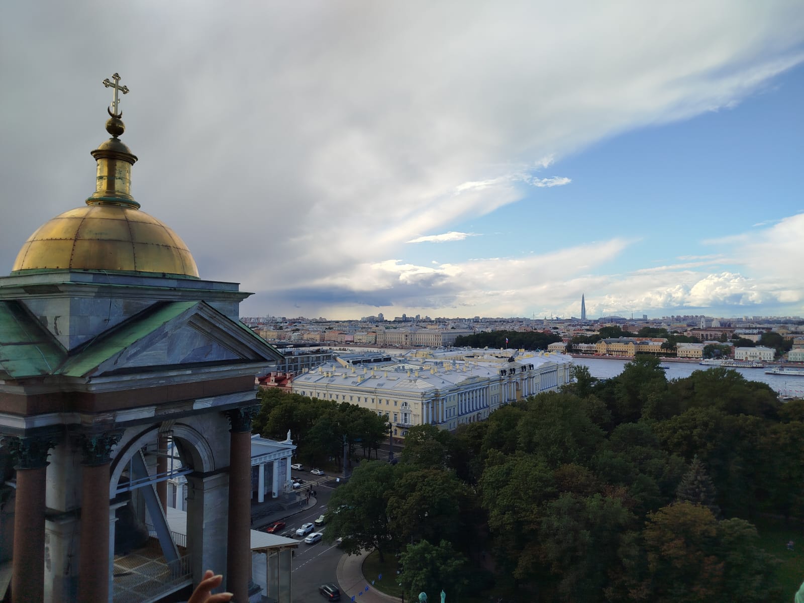 Семейный отдых в Петербурге: обзор хитовых и нестандартных маршрутов