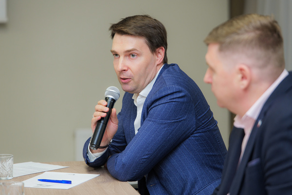 Кирилл Строганов, «Обит»