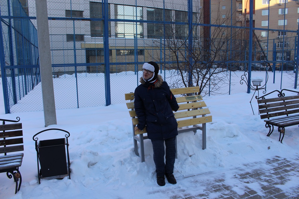 При поддержке БФ «Синара» в Екатеринбурге появились специальные скамьи
