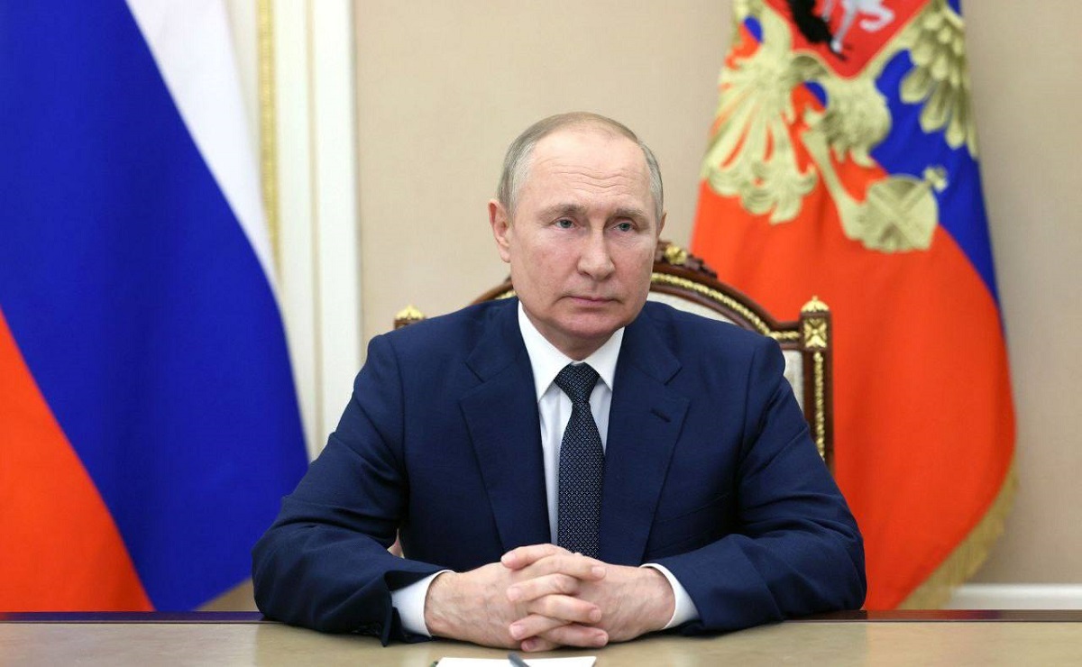 Травников поддержал желание Путина баллотироваться на выборах