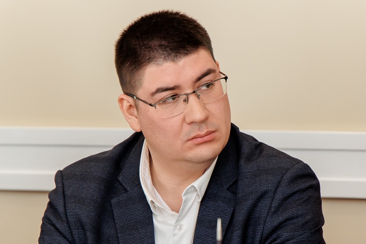 Тимур Есенбеков, «Группа ЛСР»