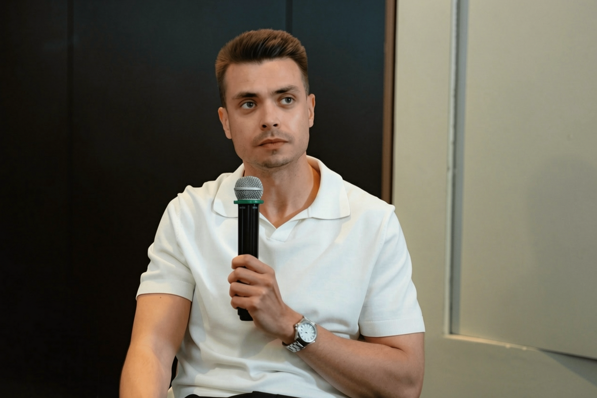 Антон Агапов, сеть апарт-отелей YES
