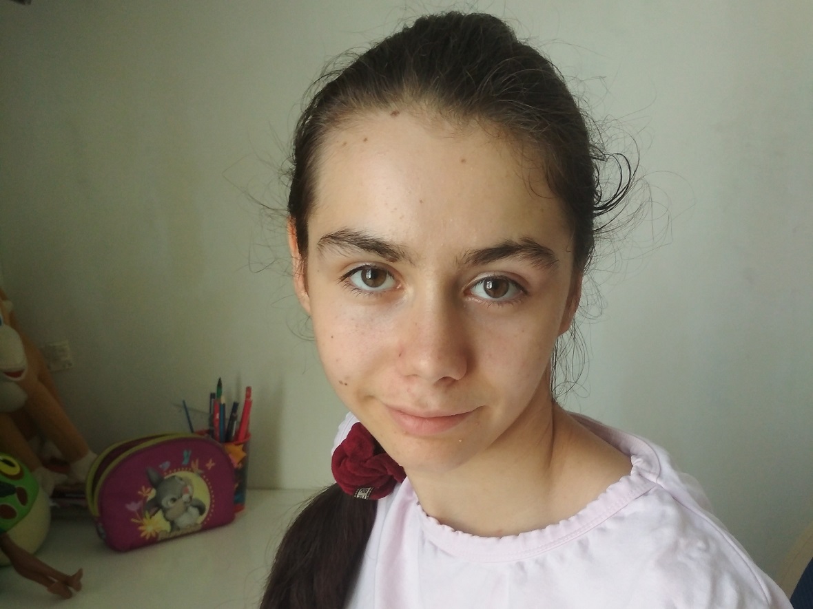 12-летней Даше Киселевой требуется 83 296 рублей на ортопедический корсет