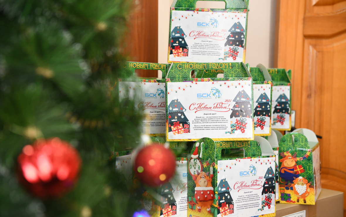 «Башкирская содовая компания» вручила новогодние подарки более 600 детям