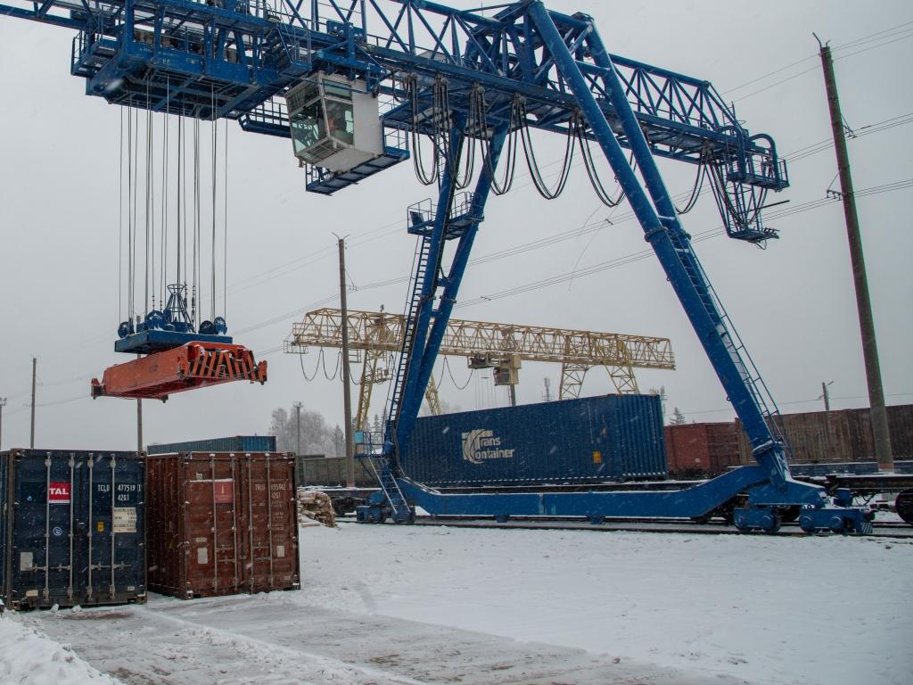 Почти 550 тыс. тонн грузов обработано на терминалах ГЖД за два месяца