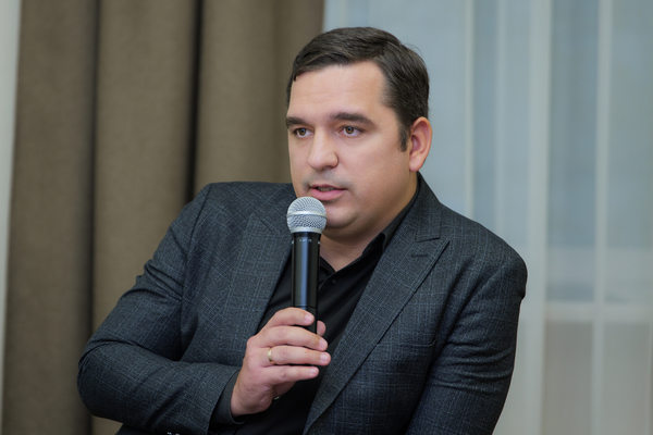 Евгений Бескровный, LAR Development