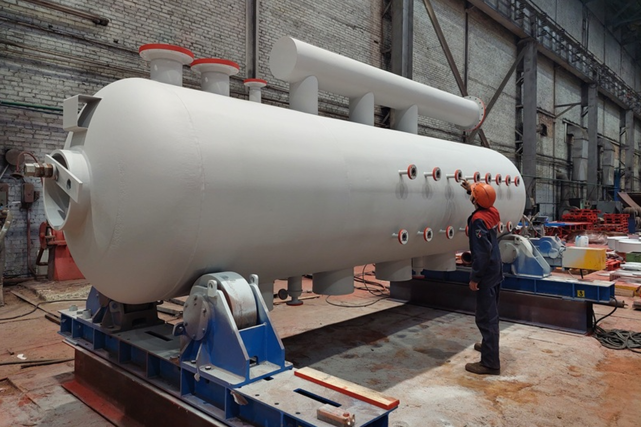 УЗХМ изготовил барабан конденсатора для крупнейшего производителя серы