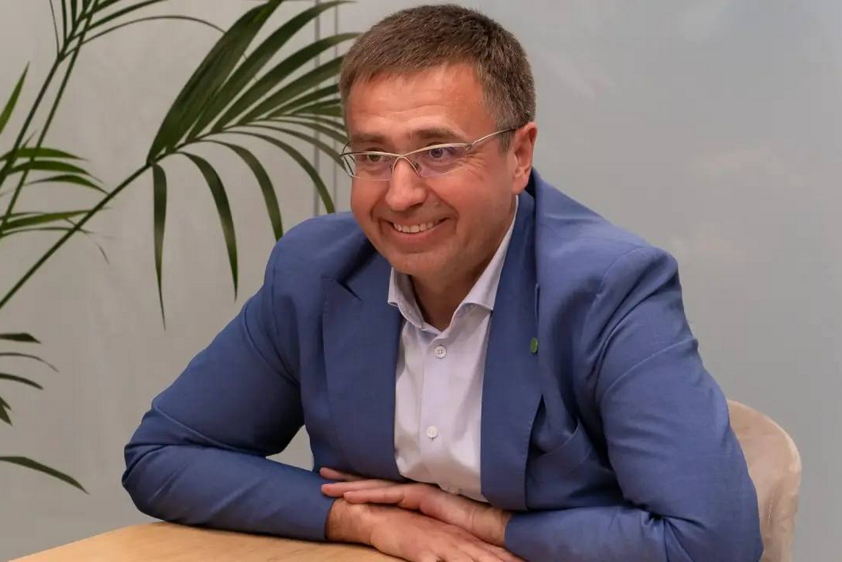 Олег Тихомиров, Калининградское отделение Сбера 