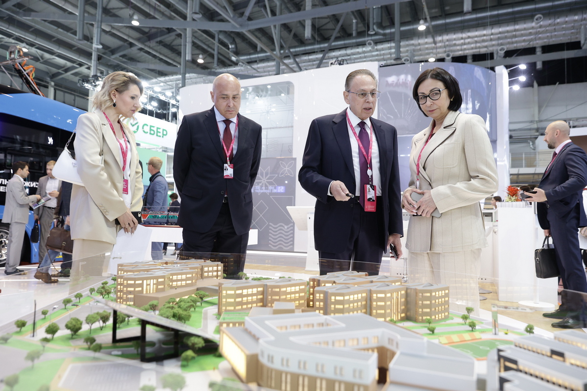 На выставке ИННОПРОМ-2022 рассказали о развитии района Новокольцовский