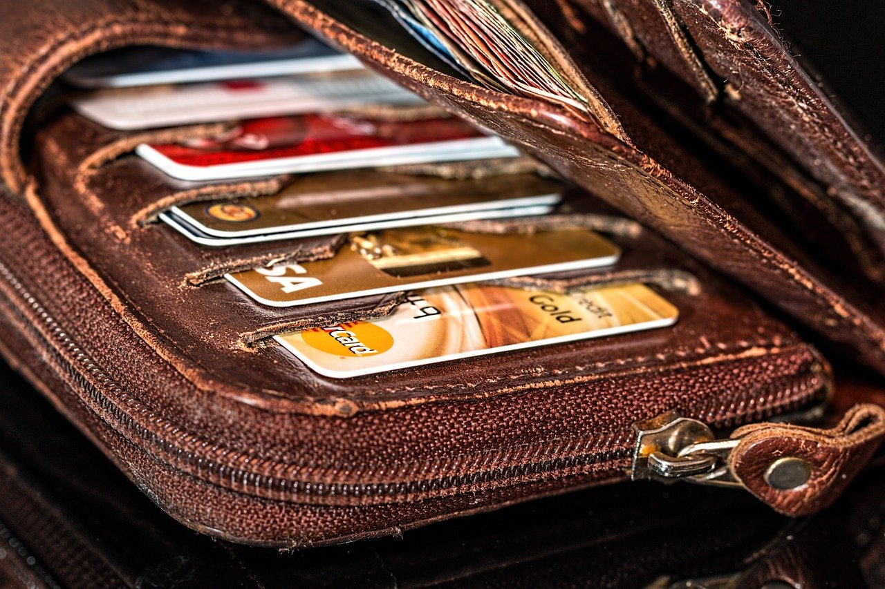 Взять кредит онлайн: Топ 5 лучших кредитных карт