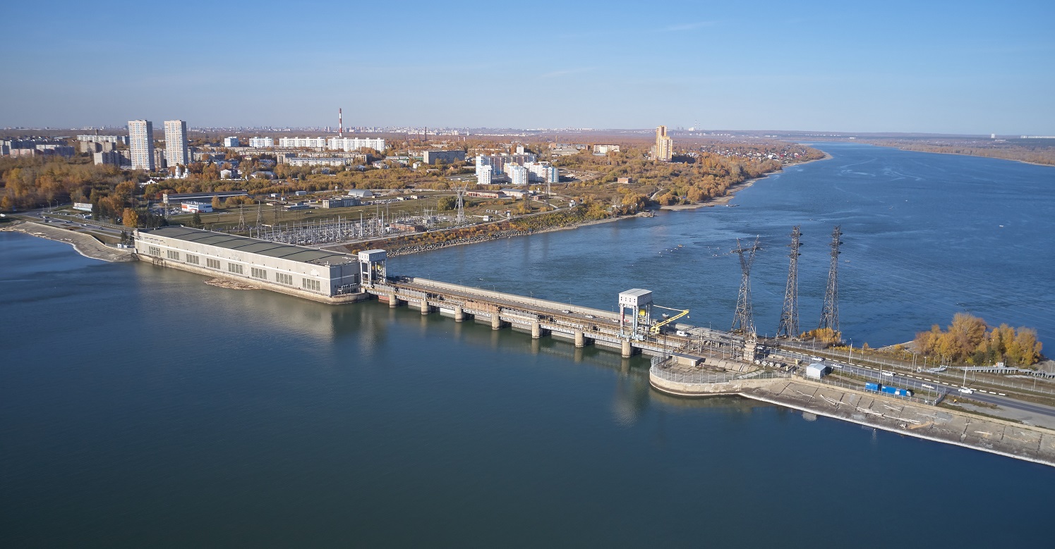 Новосибирская ГЭС введена в промышленную постоянную эксплуатацию  12 августа 1961 года.
Суммарная выработка ГЭС – уже более 119 млрд кВт∙ч. За все время эксплуатации станция трижды окупила затраты на строительство