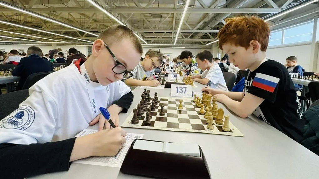 Анатолий Карпов открыл детский этап Кубка России по шахматам на Урале
