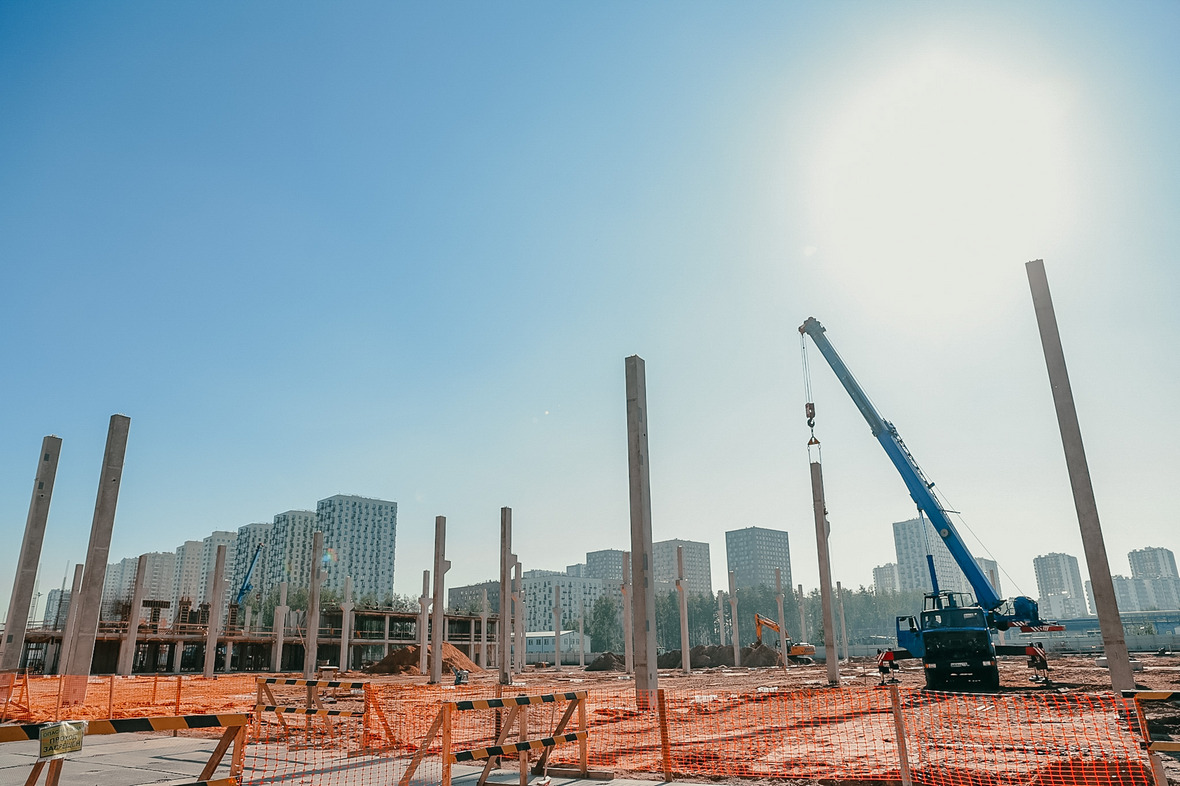 Начало строительства  производственного здания завода «Электроаппарат» в Особой экономической зоне (ОЭЗ) «Санкт‑Петербург» на площадке «Новоорловская»