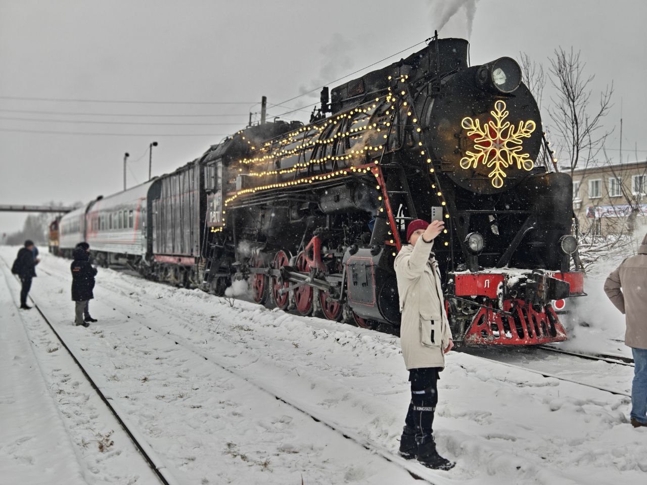Тематичесике пригородные поезда назначены ГЖД в новогодние праздники