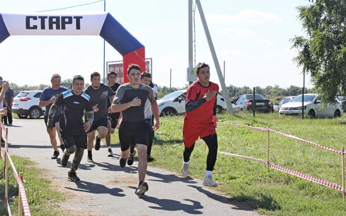 «Башмедь» в третий раз провела забег с препятствиями «Степной батыр»
