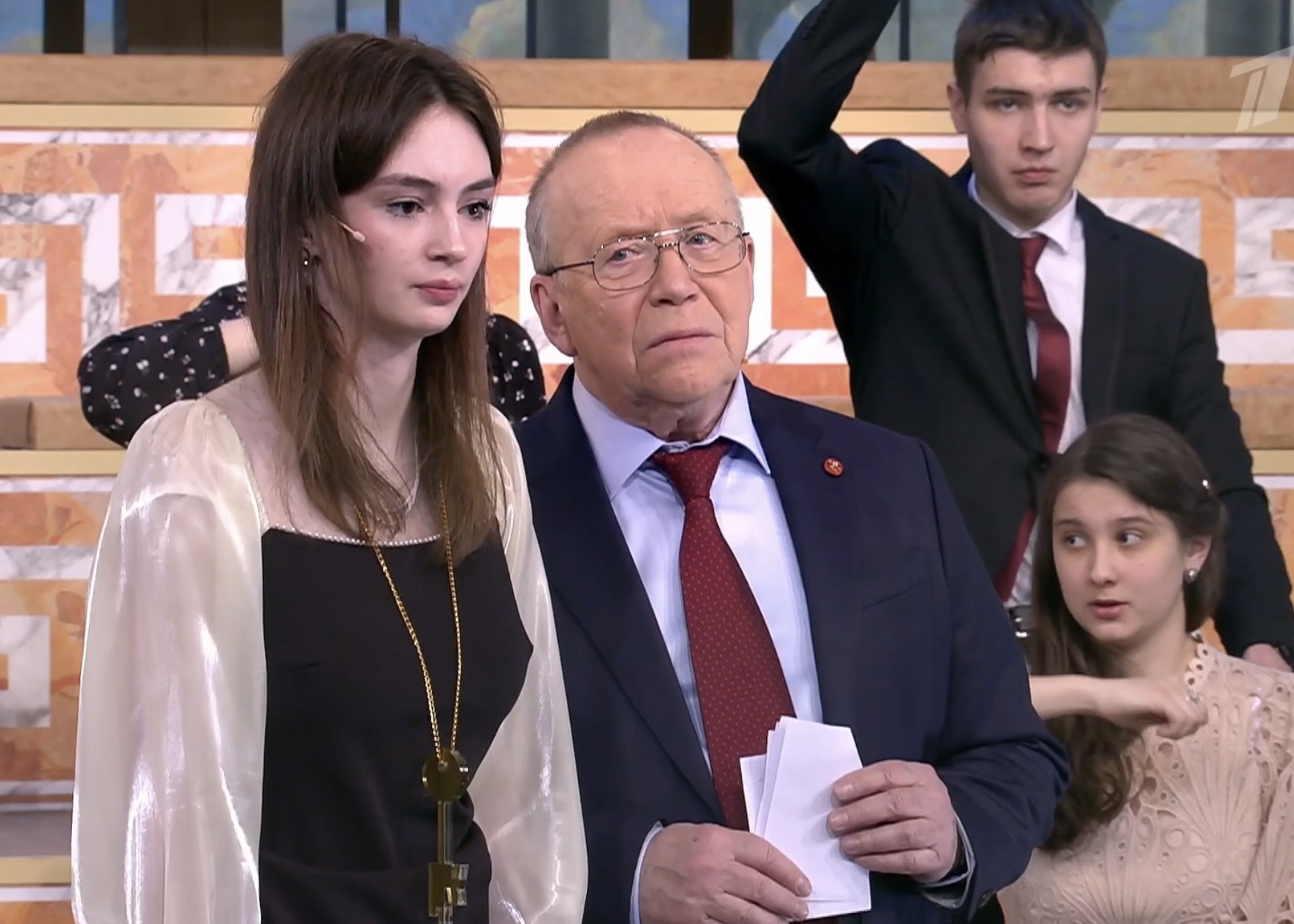 Уральская школьница победила в «Умницах и умниках» и поступила в МГИМО