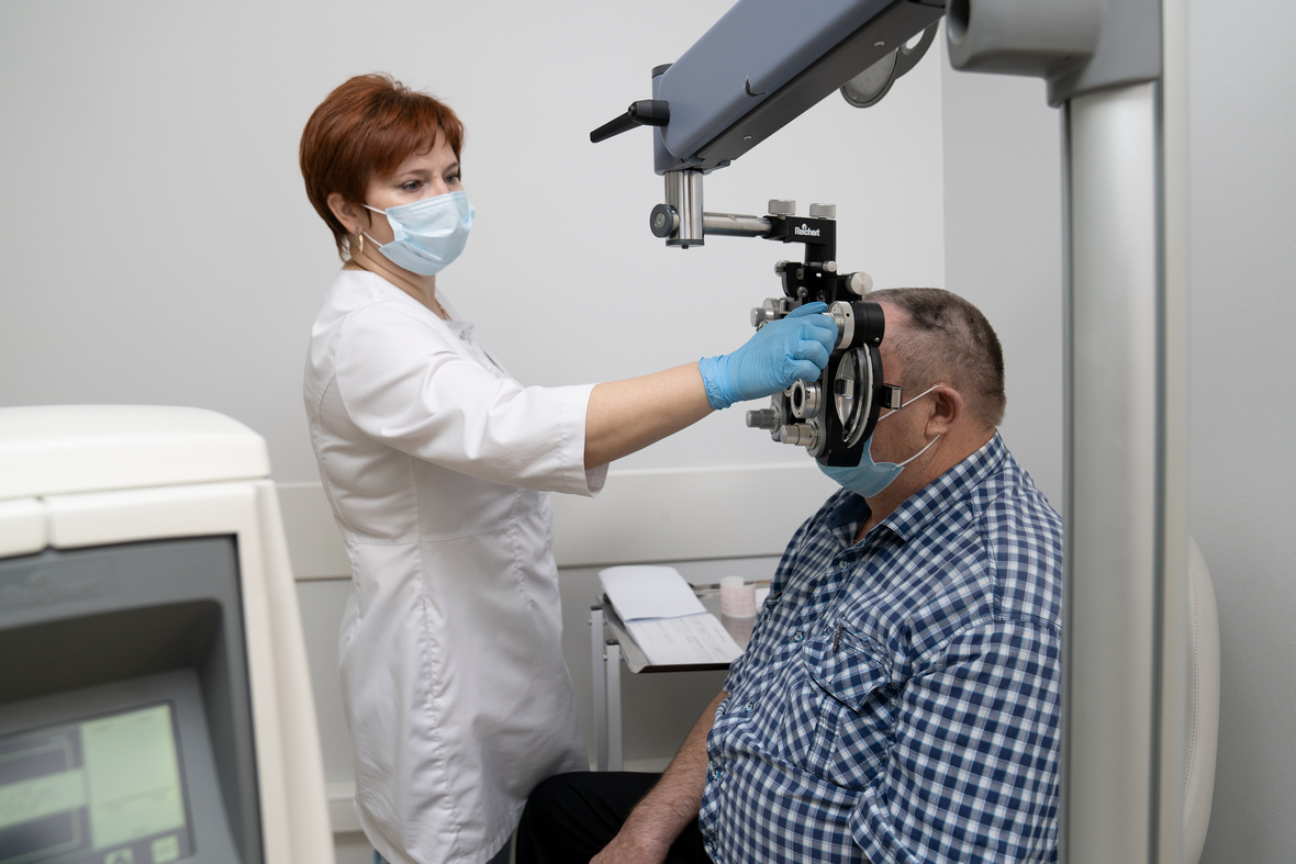 Особенности зрения в пожилом возрасте: хирургия катаракты в клинике 3Z
