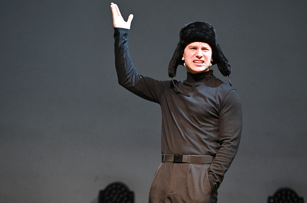 Открытый показ спектакля «Бутылочка нефти» состоится 9 августа